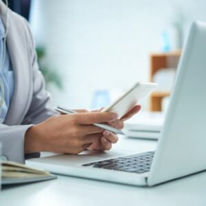 💼 Vendere servizi online: Come funziona e in cosa si differenzia dalla vendita offline